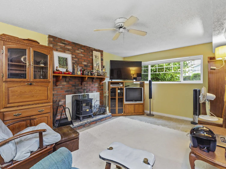 3230 Ballenas Court, Coquitlam, BC, V3E 1T5 - 25