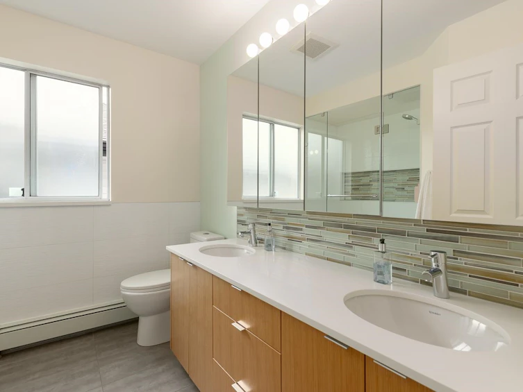 2838 W 37th Avenue, Vancouver, BC, V6N 2T6 - 26