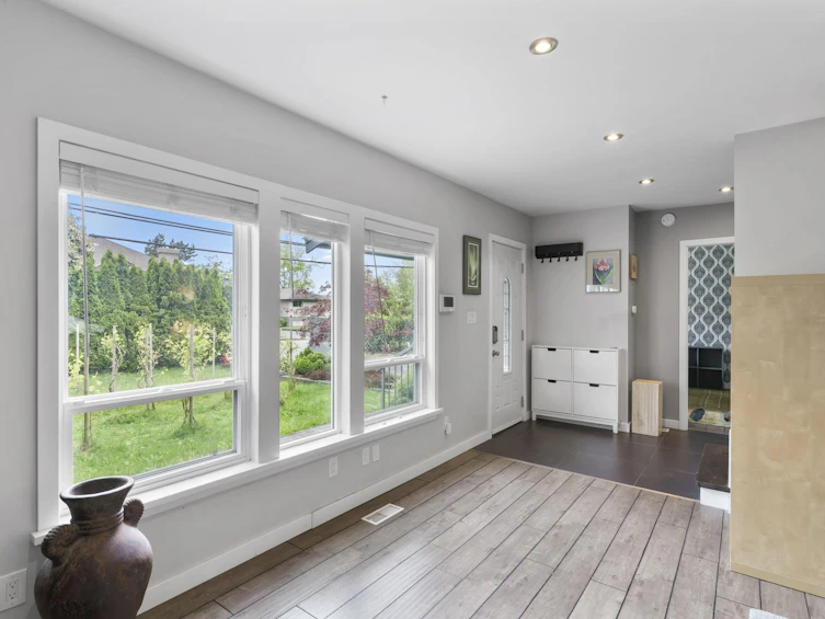 12084 232nd Street, Maple Ridge, BC, V2X 6T3 - 2