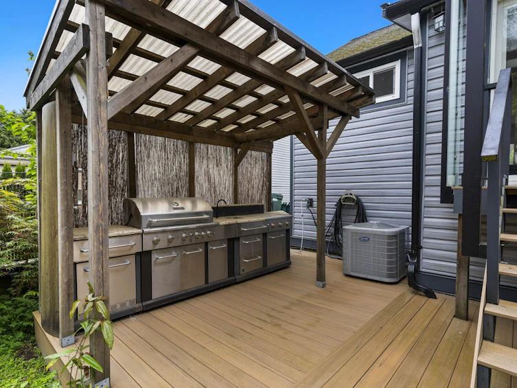 12084 232nd Street, Maple Ridge, BC, V2X 6T3 - 35
