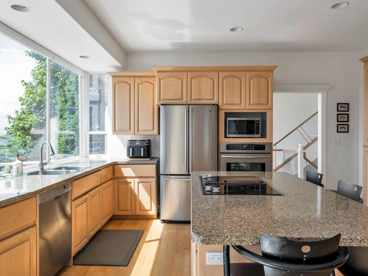 2582 Zurich Drive, Abbotsford, BC, V3G 1C4 - 8