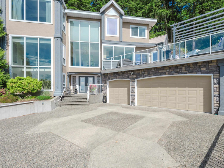 2582 Zurich Drive, Abbotsford, BC, V3G 1C4 - 2
