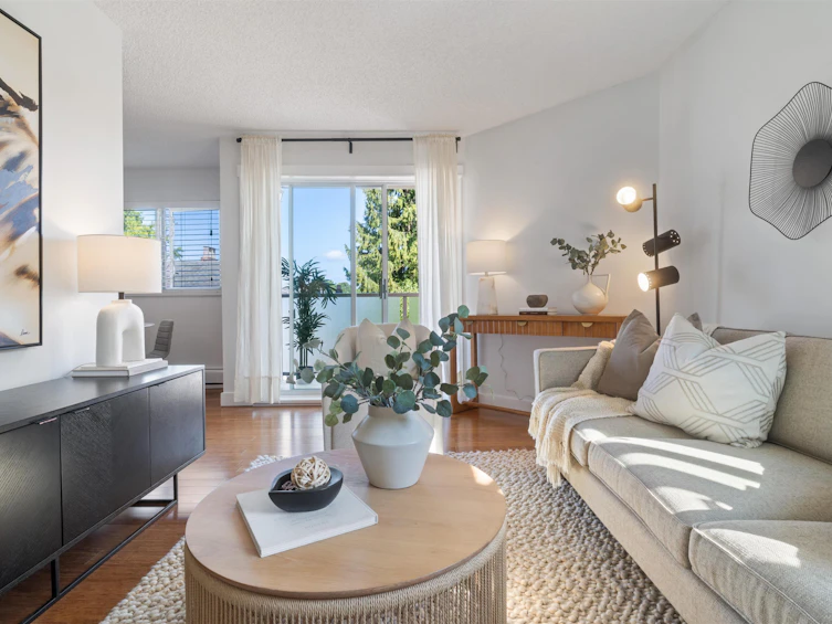 304-998 W 19th Avenue, Vancouver, BC, V5Z 1X5 - 2