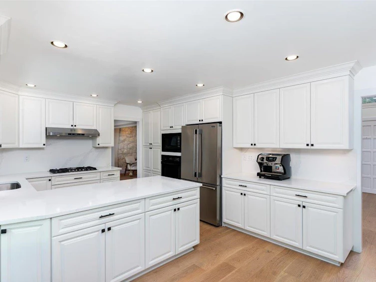5446 Cliffridge Avenue, North Vancouver, BC, V7R 4M4 - 10