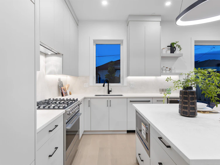 2-2864 E Georgia Street, Vancouver, BC, V5K 2K4 - 7