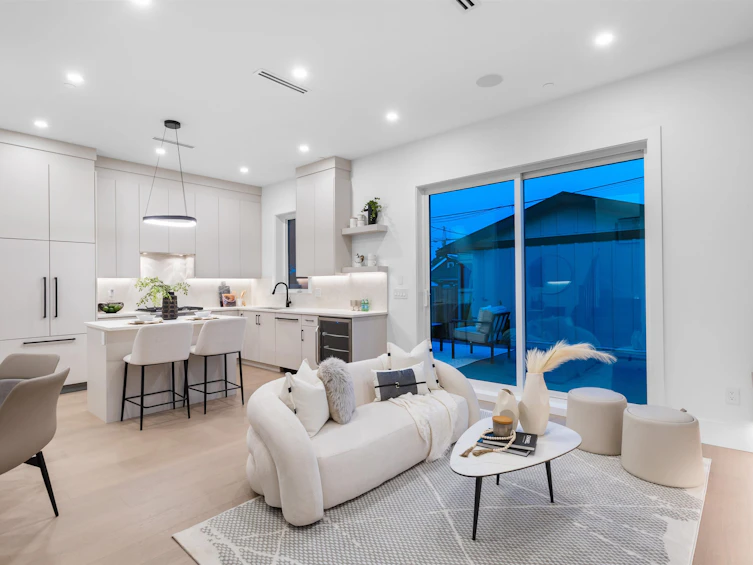 2-2864 E Georgia Street, Vancouver, BC, V5K 2K4 - 2