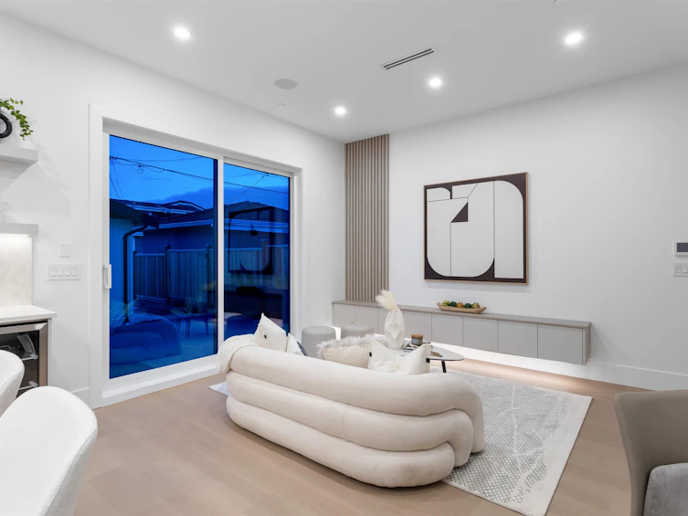 2-2864 E Georgia Street, Vancouver, BC, V5K 2K4 - 4