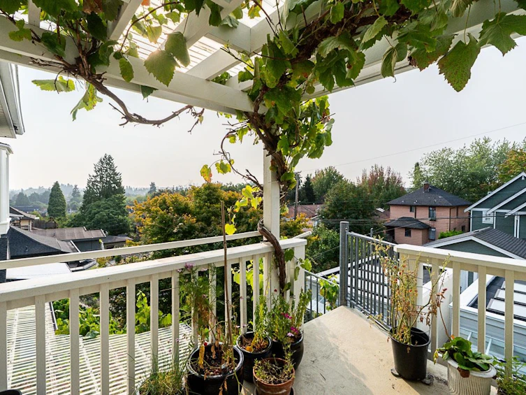 830 E 14th Avenue, Vancouver, BC, V5T 2N6 - 37