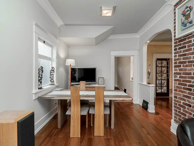 830 E 14th Avenue, Vancouver, BC, V5T 2N6 - 5