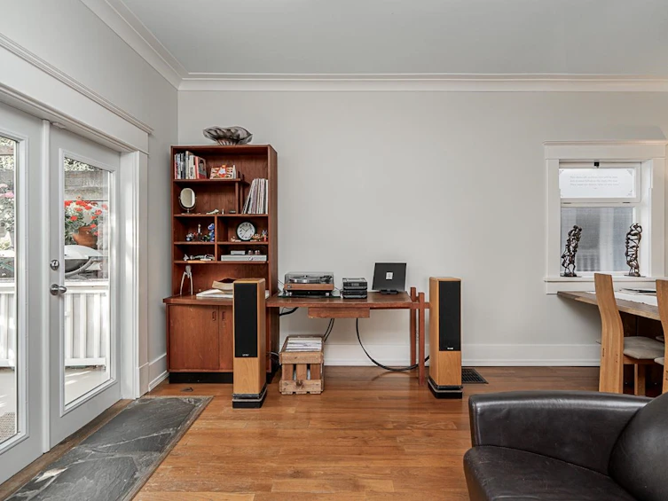 830 E 14th Avenue, Vancouver, BC, V5T 2N6 - 8