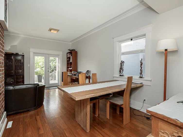 830 E 14th Avenue, Vancouver, BC, V5T 2N6 - 3