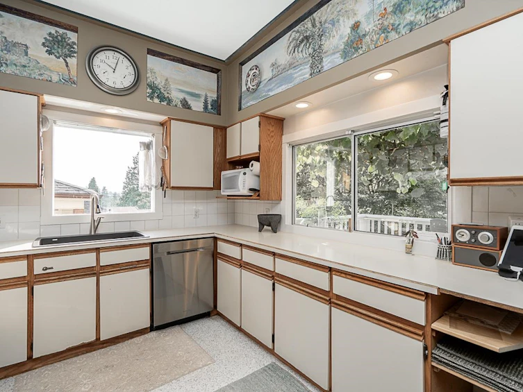 830 E 14th Avenue, Vancouver, BC, V5T 2N6 - 10