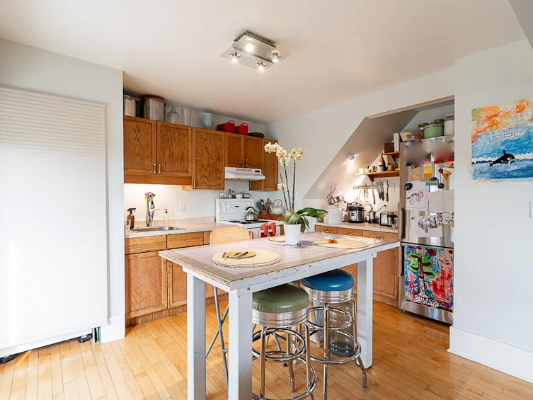 830 E 14th Avenue, Vancouver, BC, V5T 2N6 - 32
