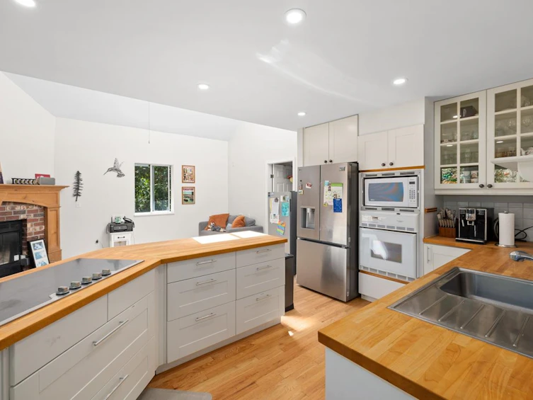 6755 Dufferin Avenue, West Vancouver, BC, V7W 3B7 - 14