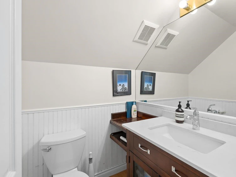 6755 Dufferin Avenue, West Vancouver, BC, V7W 3B7 - 19