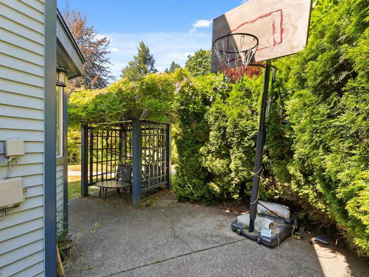 6755 Dufferin Avenue, West Vancouver, BC, V7W 3B7 - 33