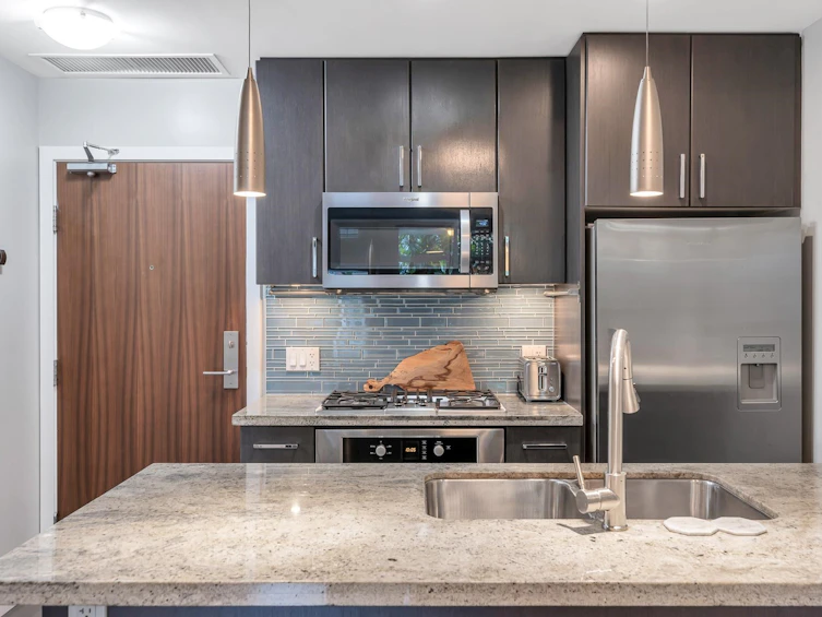 206-63 W 2nd Avenue, Vancouver, BC, V5Y 0G8 - 9