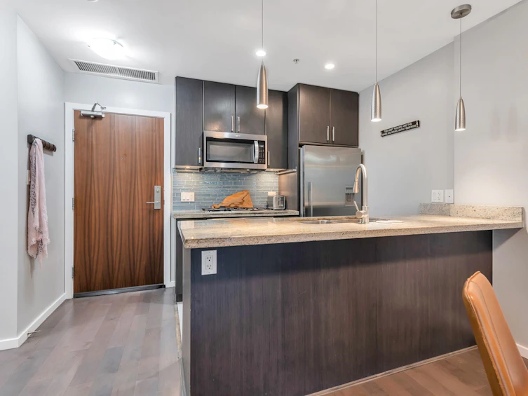 206-63 W 2nd Avenue, Vancouver, BC, V5Y 0G8 - 10