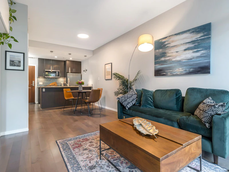 206 - 63 W 2nd Avenue, Vancouver BC V5Y 0G8