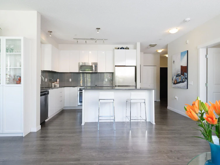219-2665 Mountain Highway, North Vancouver, BC, V7J 0A8 - 5