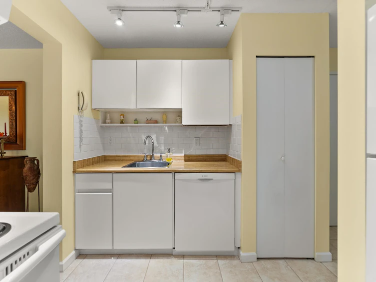 203-10180 Ryan Road, Richmond, BC, V7A 4P9 - 8