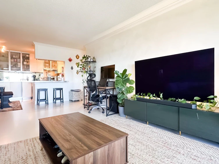 306-252 W 2nd Street, North Vancouver, BC, V7M 1C8 - 4