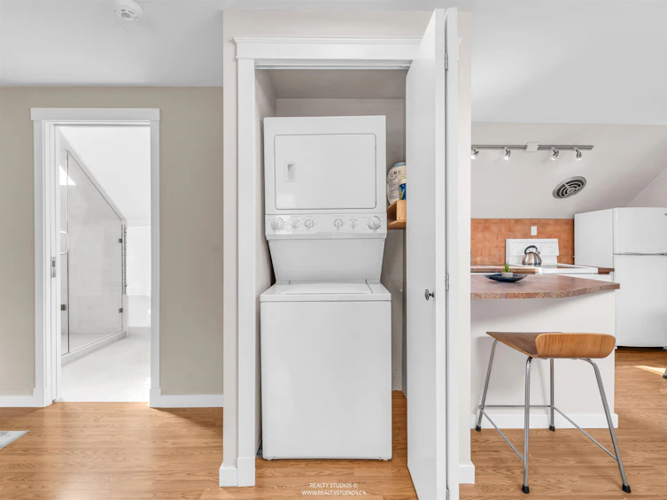4-2535 W 6th Avenue, Vancouver, BC, V6K 1W4 - 34