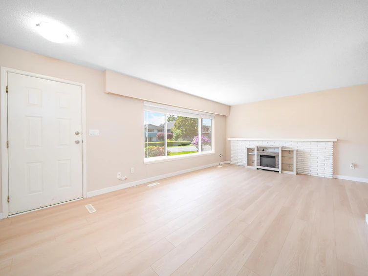 3871 Youngmore Road, Richmond, BC, V7C 1R5 - 7