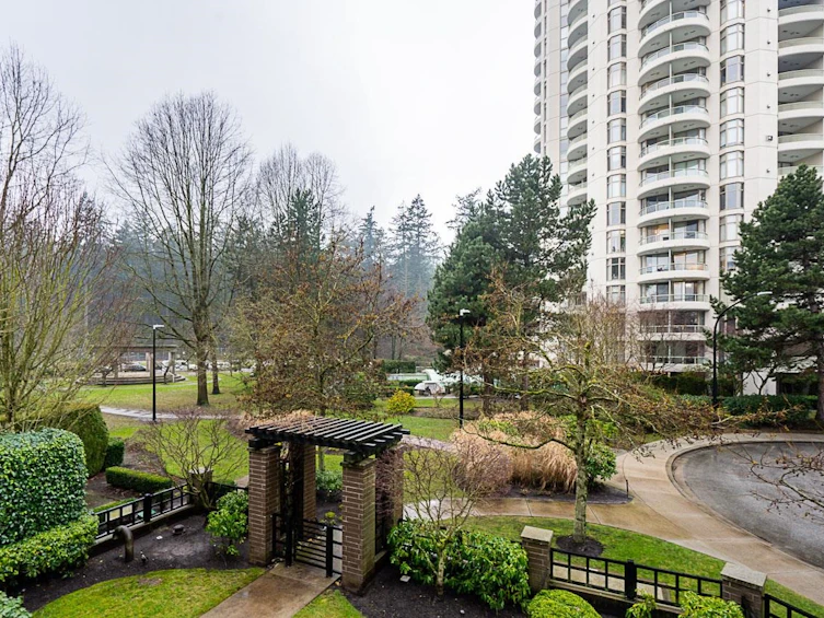 6198 Wilson Avenue, Burnaby, BC, V5H 2R8 - 25