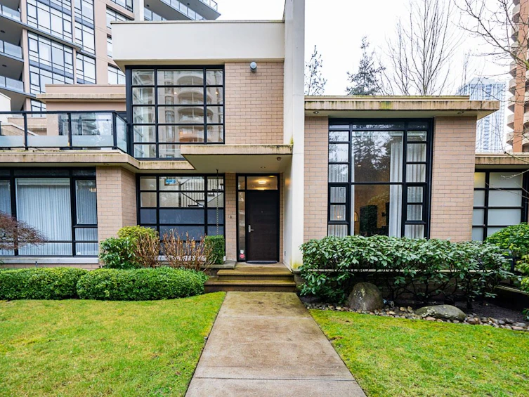 6198 Wilson Avenue, Burnaby, BC, V5H 2R8 - 29