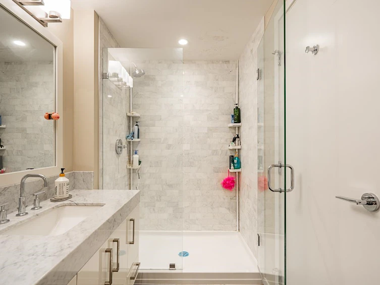 6198 Wilson Avenue, Burnaby, BC, V5H 2R8 - 19