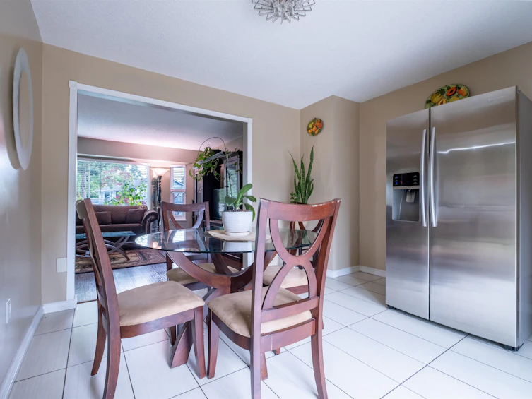9222 132a Street, Surrey, BC, V3V 7E1 - 6