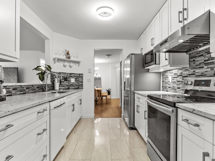 106-15185 22 Avenue, Surrey, BC, V4A 9T4 - 9