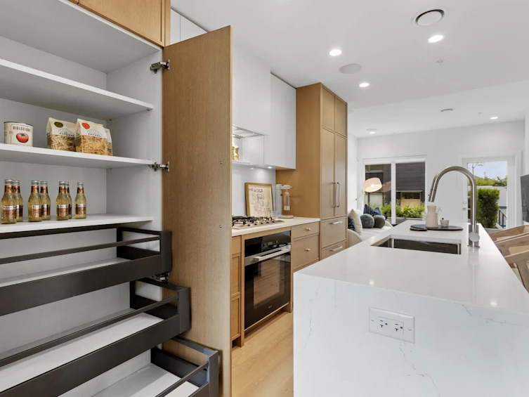 555 W 26th Avenue, Vancouver, BC, V5Z 2E4 - 6