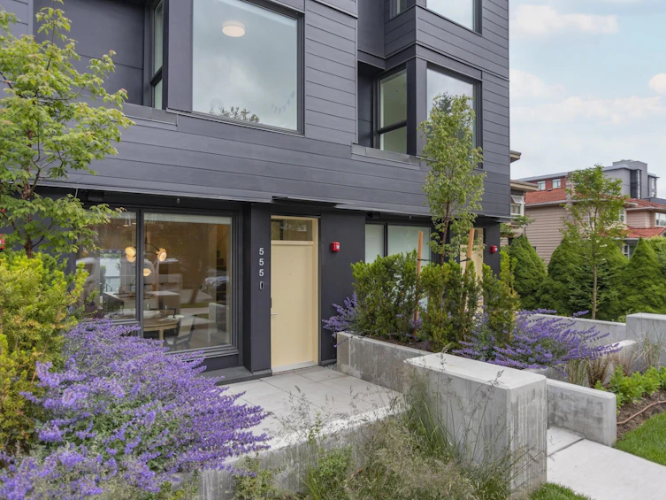 555 W 26th Avenue, Vancouver, BC, V5Z 2E4 - 2