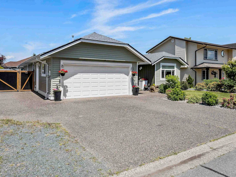46481 Ranchero Drive, Chilliwack, BC, V4Z 1K3 - 2