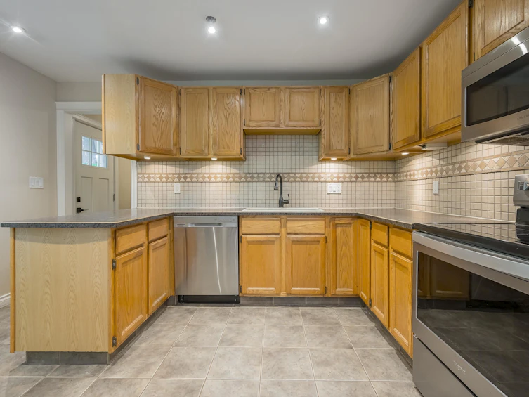 14266 Melrose Drive, Surrey, BC, V3R 5R4 - 9