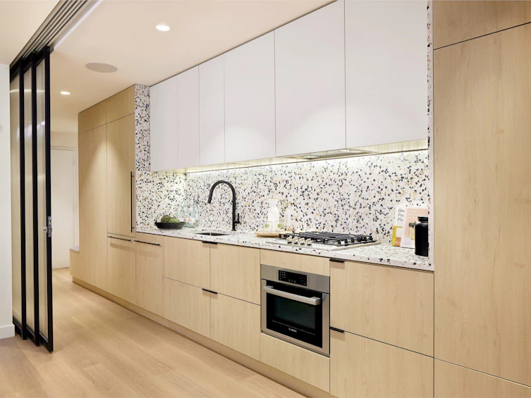 325-471 E Broadway, Vancouver, BC, V5T 1W9 - 5