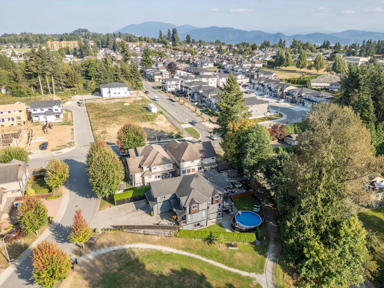8415 Bailey Place, Mission, BC, V4S 0B3 - 39