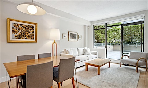 100-1688 Robson Street, Vancouver, BC, V6G 1C7