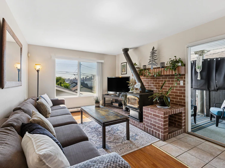 407 E 1st Street, North Vancouver, BC, V7L 1B8 - 4