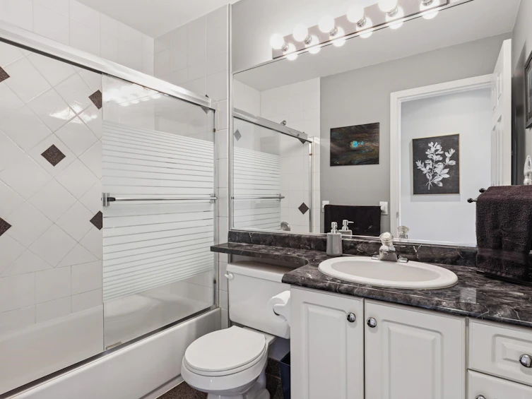 407 E 1st Street, North Vancouver, BC, V7L 1B8 - 31