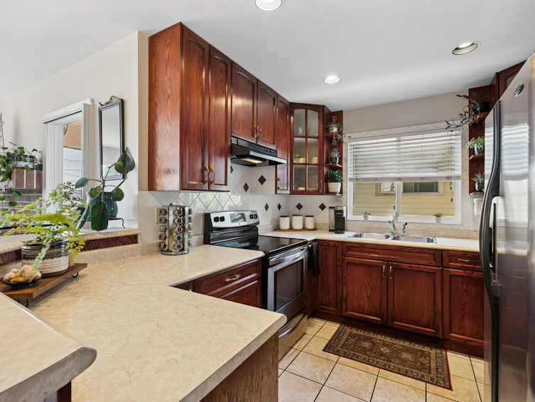 407 E 1st Street, North Vancouver, BC, V7L 1B8 - 13