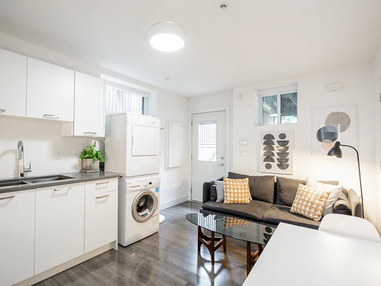 33 E 22nd Avenue, Vancouver, BC, V5V 1T3 - 26