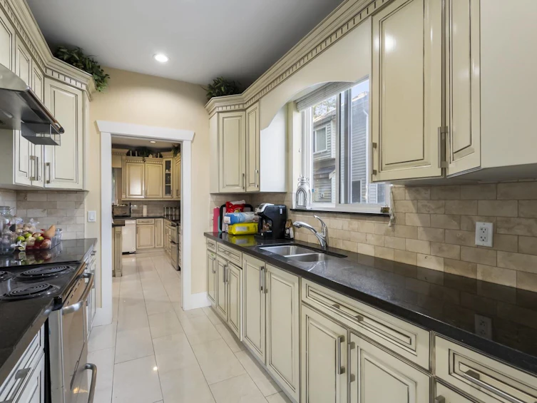 5841 138 Street, Surrey, BC, V3X 0C9 - 10