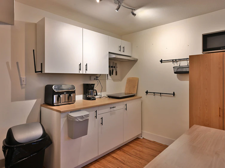 18863 64a Avenue, Surrey, BC, V3S 8V3 - 35