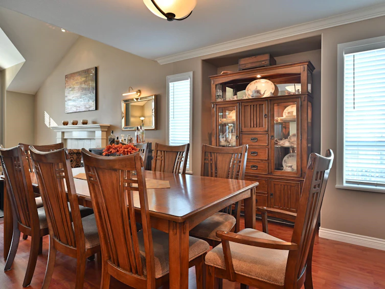 18863 64a Avenue, Surrey, BC, V3S 8V3 - 2