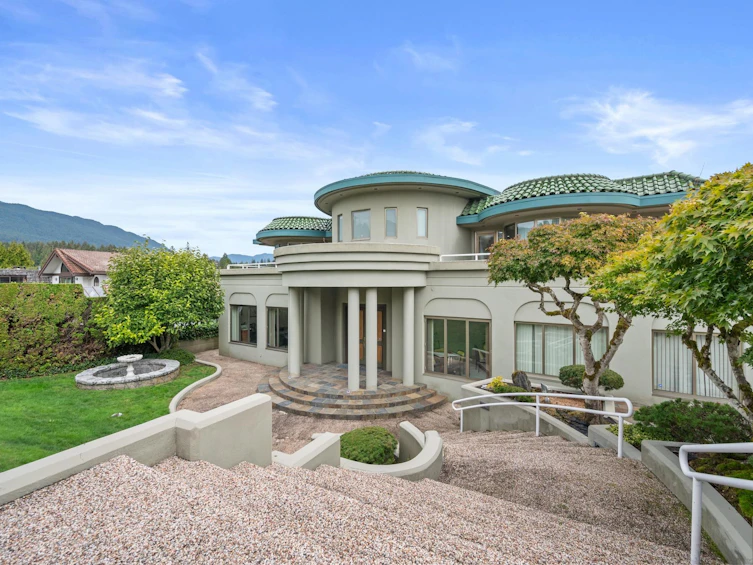 828 Beachview Drive, North Vancouver, BC, V7G 1R1 - 35