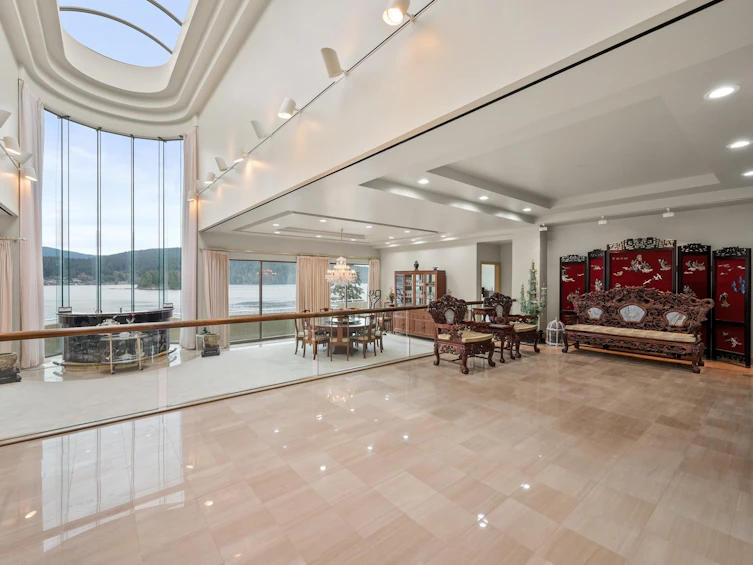 828 Beachview Drive, North Vancouver, BC, V7G 1R1 - 12