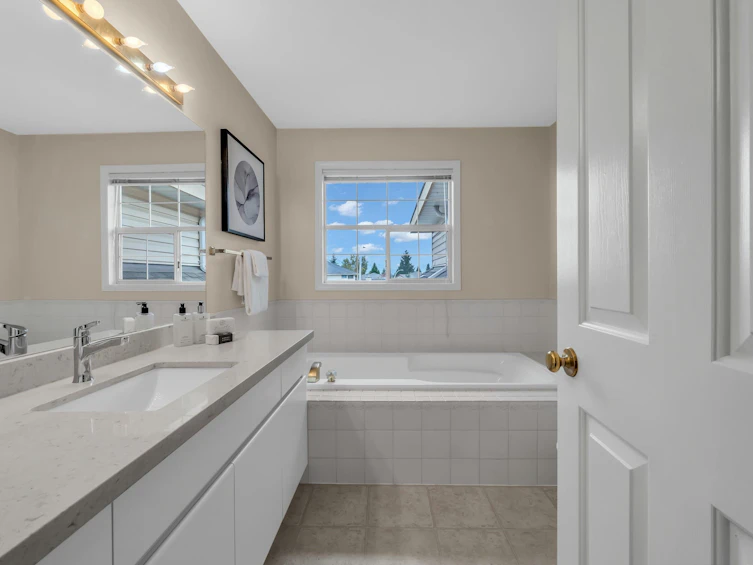 16276 86b Avenue, Surrey, BC, V4N 1C7 - 28